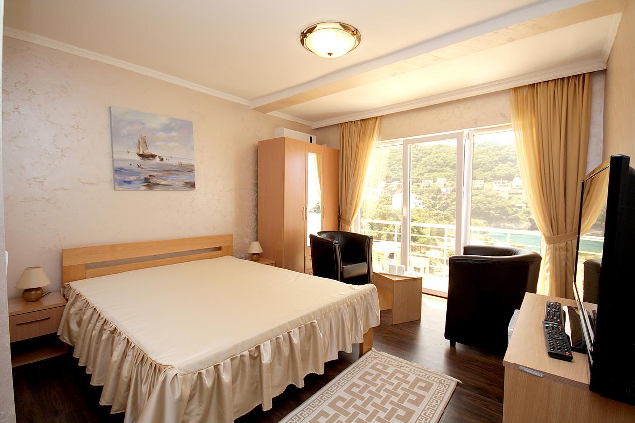 Villa Victoria Hladna Uvala 尤塔哈 外观 照片