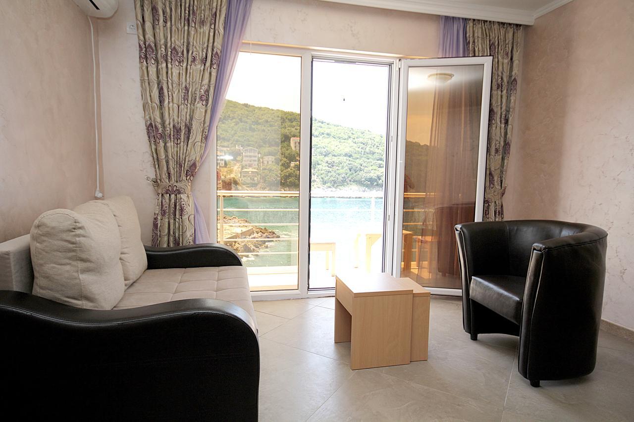 Villa Victoria Hladna Uvala 尤塔哈 外观 照片