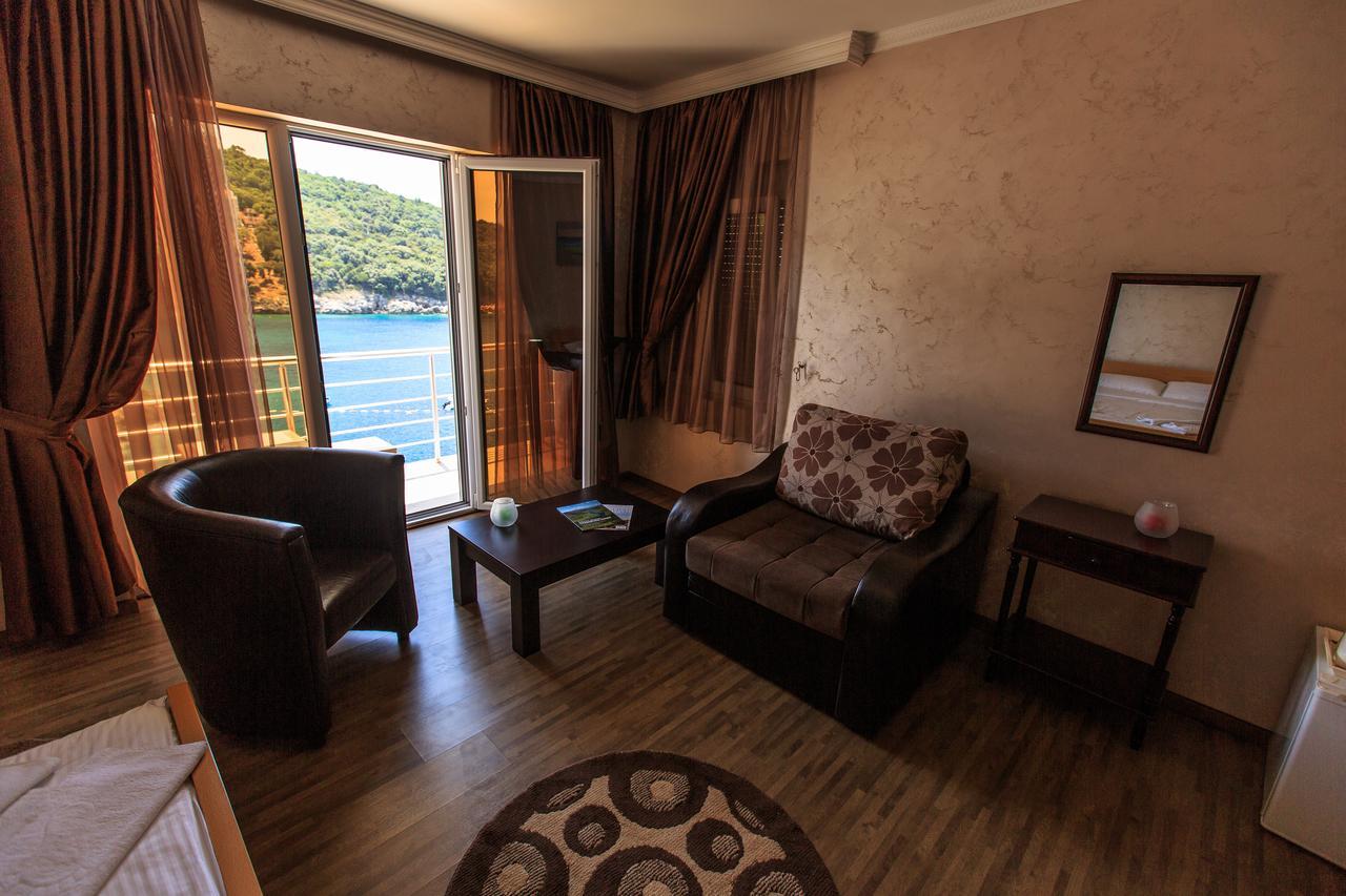 Villa Victoria Hladna Uvala 尤塔哈 外观 照片